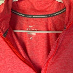 Nike sport top